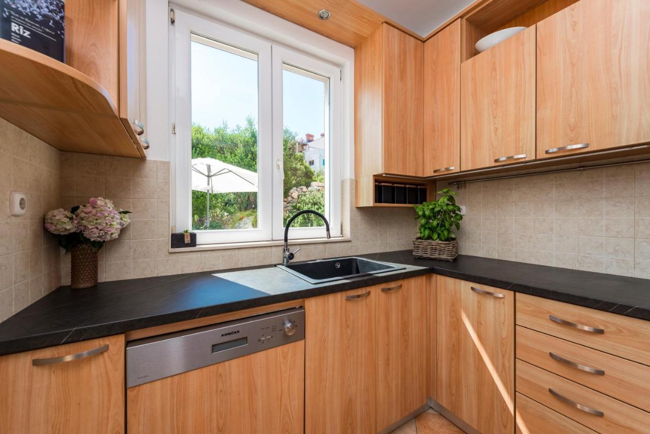 Apartment With Terrace And Mini Pool Green Gold Дубровник Экстерьер фото